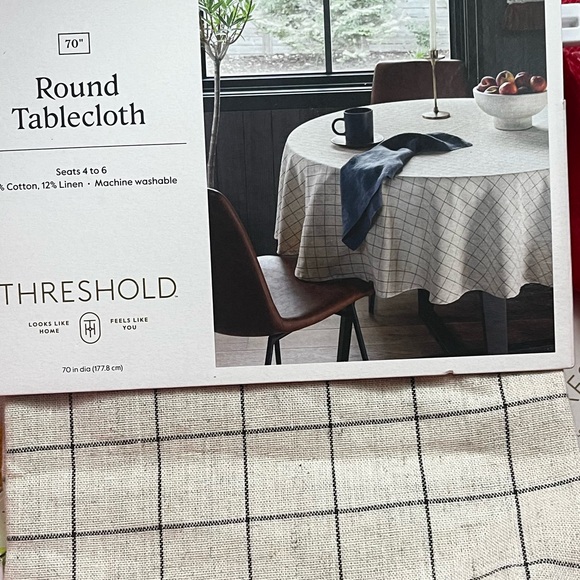 THRESHOLD NWT linen blend check print round tablecloth -70” - Picture 3 of 3